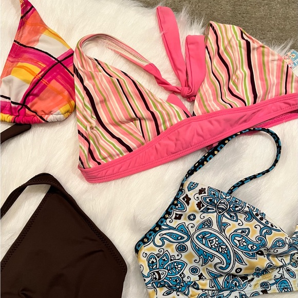 Bikini 👙 Tops - Picture 2 of 8